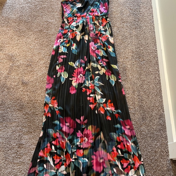 Adrianna Papell One Shoulder Metallic Floral Stripe Gown - Picture 5 of 7